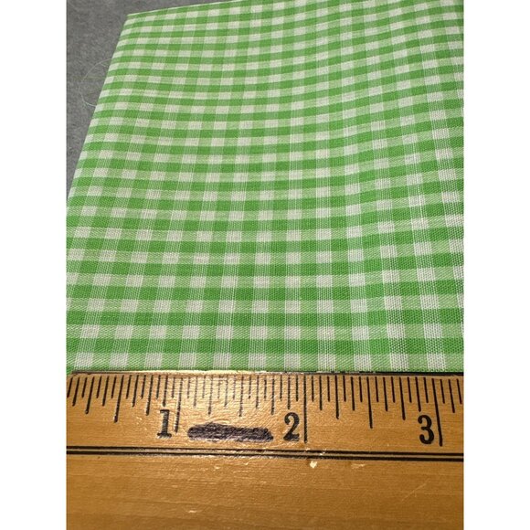 Green & White Gingham Cotton Fabric Fat Quarter 18x22" Sewing Quilting Craft - Picture 2 of 4